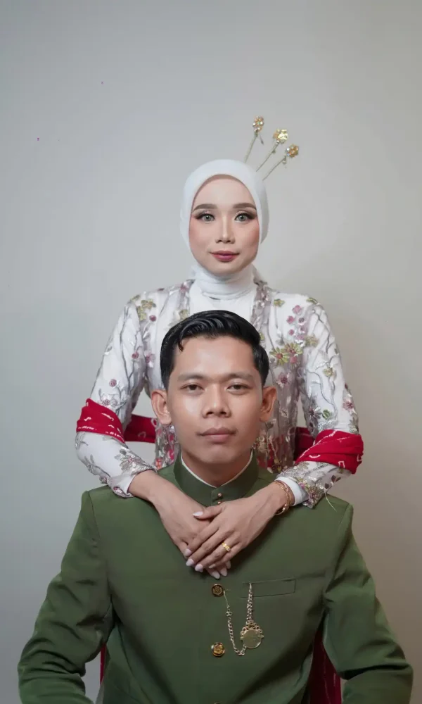 AE89F800-DF42-458B-A5F9-A758F5858A23